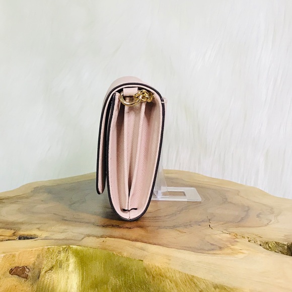 Michael Kors Jet Set Large Phone Crossbody Bag - Picture 3 of 8